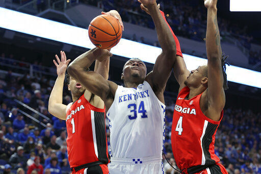 Tshiebwe, Washington help No. 16 Kentucky top Georgia 92-77